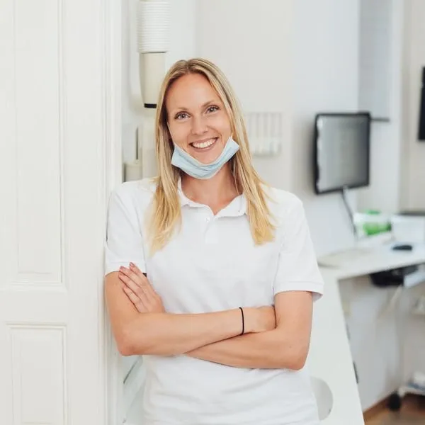 Monika, Ordinationsassistentin